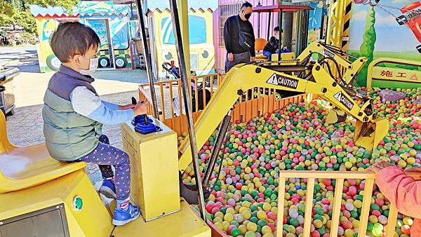 【桃園景點】花開了休閒農場-免門票免停車費，有如小小兒童樂園般的親子景點