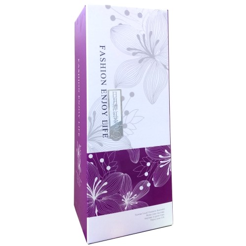 【產品說明】 紅玉紅茶產地為魚池鄉日月潭，得天獨厚地理環境與氣候及清純無污染的水源，孕育了日月潭紅茶，經由茶業改良所研發改良茶種，再加上茶農細心栽種，製茶師傅按照傳統紅茶耗工製茶方式來製作，生產出高品