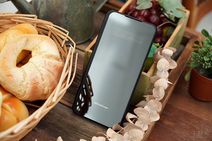 LG V60 ThinQ 5G review