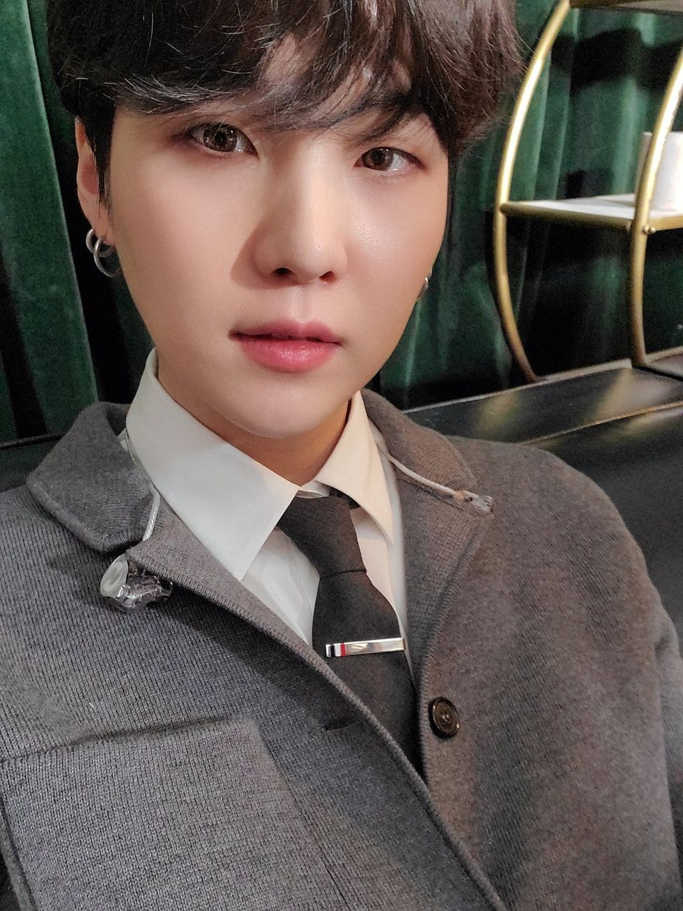 ADER ERROR アーダーエラー BTS SUGA / ユンギ着用
