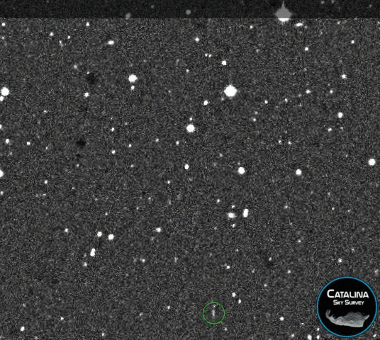 撮影された天体は 第二の月 か それとも単なるスペースデブリか ビジネスインサイダージャパン