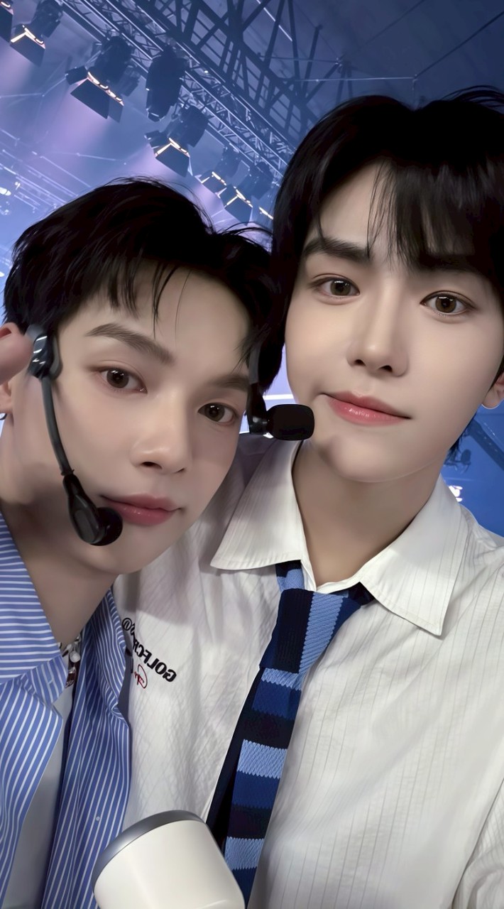 ดาวเหนือของพี่ลักยิ้ม🐺🐰