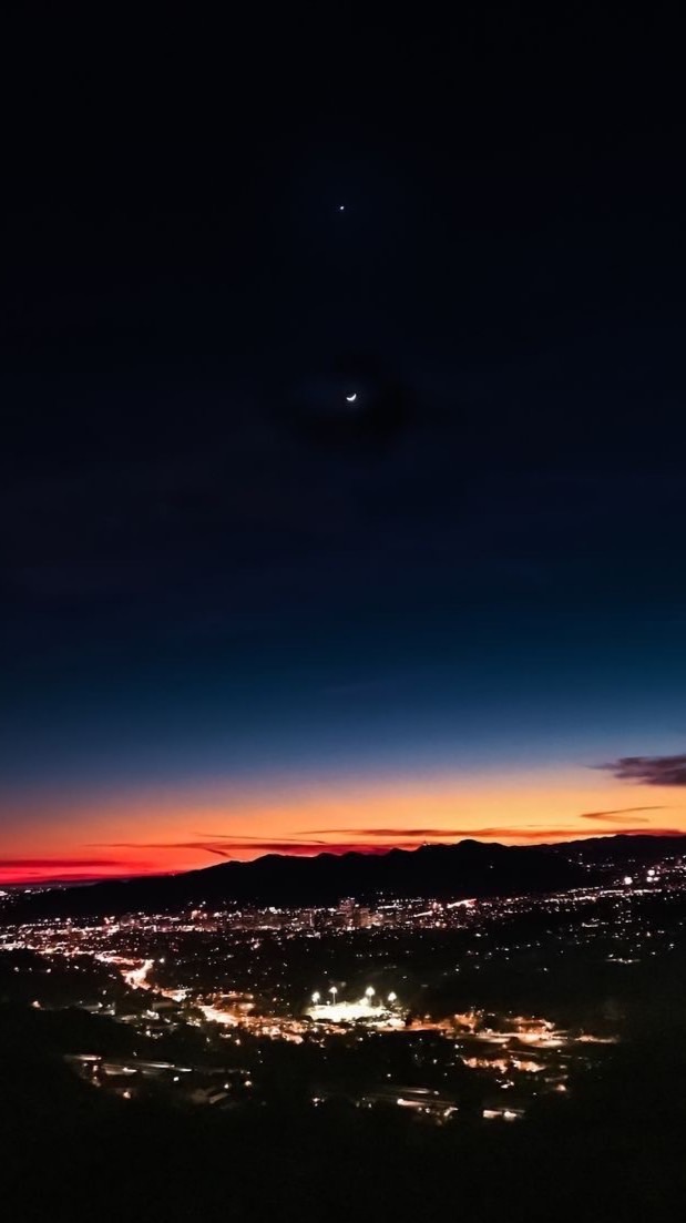 I want The moon  《全緩特殊也仮面ハント》