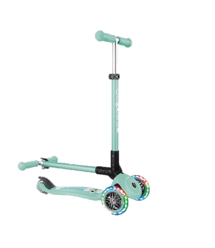 警語商品在非瑕疵狀況下因個人因素要退貨需負擔來回運費七天鑑賞期非試用期請勿組裝試乘 globber哥輪步來自法國的品牌專為兒童設計滑板車是發展兒童學習平衡最理想的玩具並幫助您的孩子學會滑行和掌握滑板車