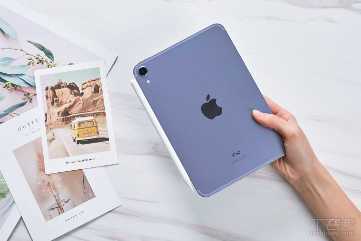 經典白的 NovaPlus Pencil A7 搭配紫色的 iPad mini 6 真是絕配！