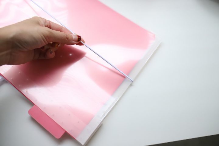 ダイソーの壁掛けスライディングセクションファイル21