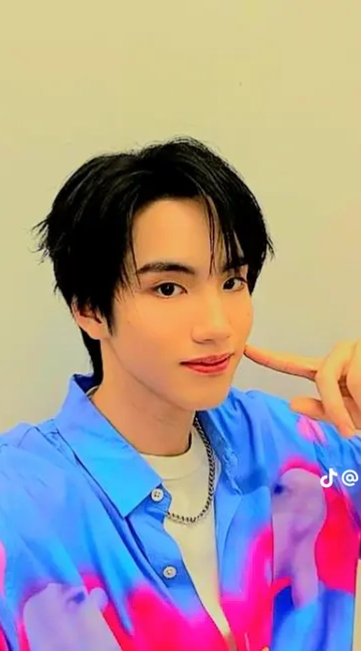 กลุ่มบัส^-^