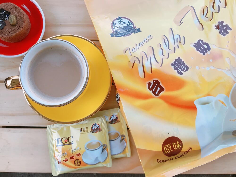 不論是早餐 午茶 消夜 不管是阿公阿嬤孫子阿伯鄰居 一次搞定全家人的團聚時光 這一次tgc通通一次幫您準備好!!一次搞定!!一起買最划算!! 在家就能好享受[奶茶+麥片彭湃組] 買5送5 超級量販包 