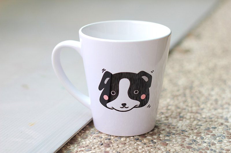 此產品為斜口杯 插畫狗狗系列 Q版邊境牧羊犬設計款！ 設計師：筆卡手