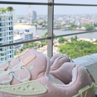 kids shoe 2nd hand by khwan