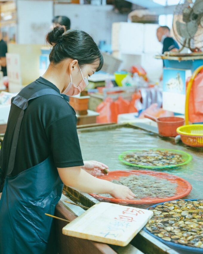梧棲漁港 梧棲漁港一日遊｜全台最大觀光魚市，梧棲漁港美食、附近景點住宿、交通看這篇 6 2023