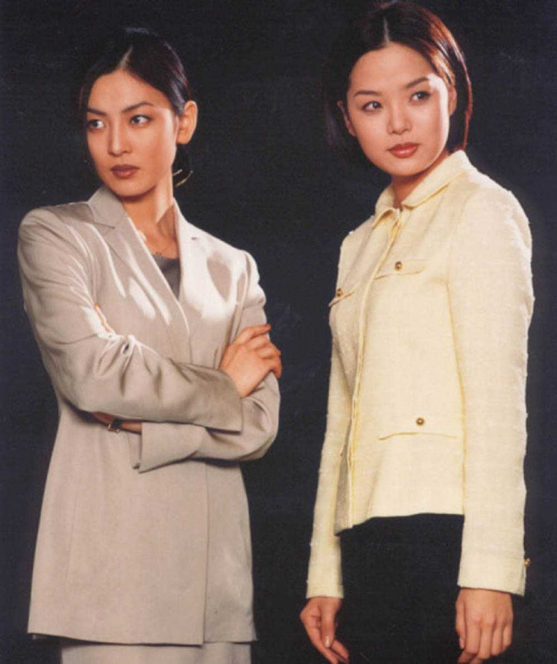 20年前金素妍在《愛上女主播》演惡女，觀眾不滿她欺負蔡琳（右），竟寄信恐嚇。（圖／翻攝自百度）