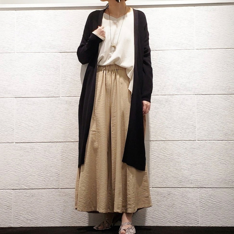 ロングカーデ こう着るのが今っぽい 大人の春 正解着こなし集 Mine