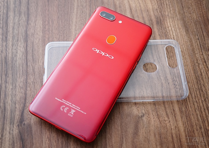 OPPO R15 / R15+ 開箱動手玩，AI 智慧拍照讓照片更容易變好看