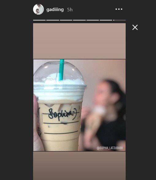 Foto Sophia Latjuba diunggah oleh Gading Marten
