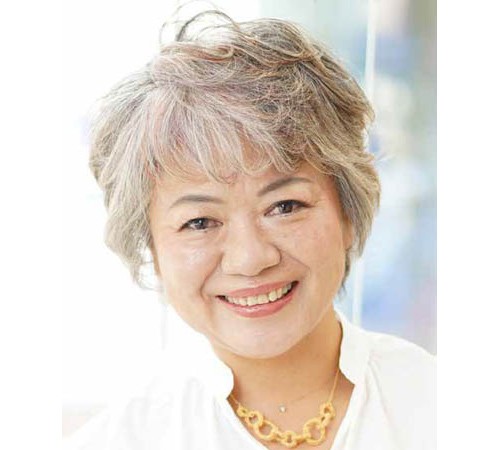 おしゃれなネオグレイヘアカタログ 50代ショート ハルメク365