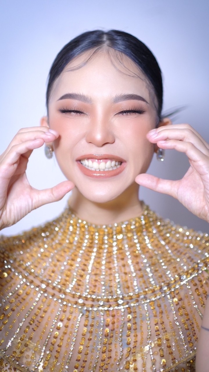 ไอวาไอใจ | มุกดาหารคอแข็งมาก