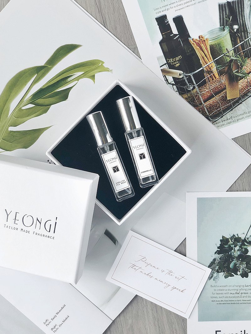 前調: 橙花, 依蘭 中調: 茉莉, 玫瑰, 鳶尾花, 鈴蘭 後調: 岩蘭草, 檀香