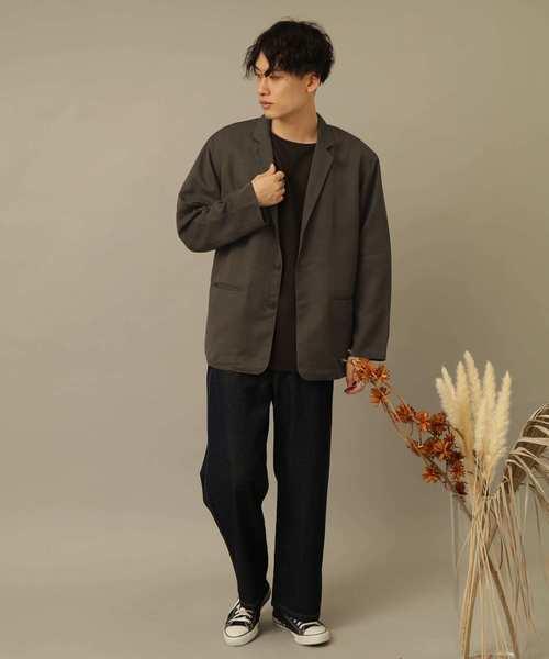 以3款灰色系上衣加乘型男魅力吧