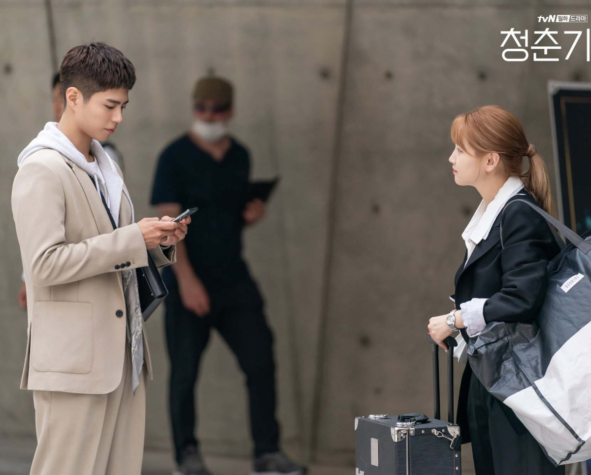 Netflix《青春紀錄》看點3：高甜愛情戲！朴寶劍&朴素淡上演「泡沫之吻」？