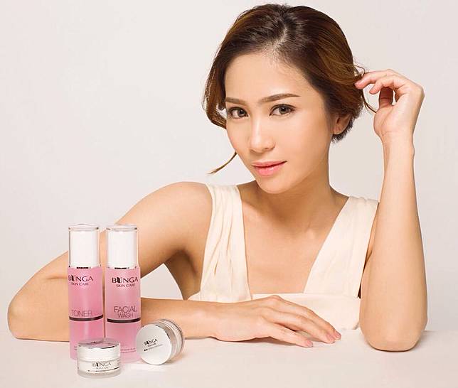 Potret Kehidupan Terkini Ratu FTV Bunga Zainal, Yuk Intip!