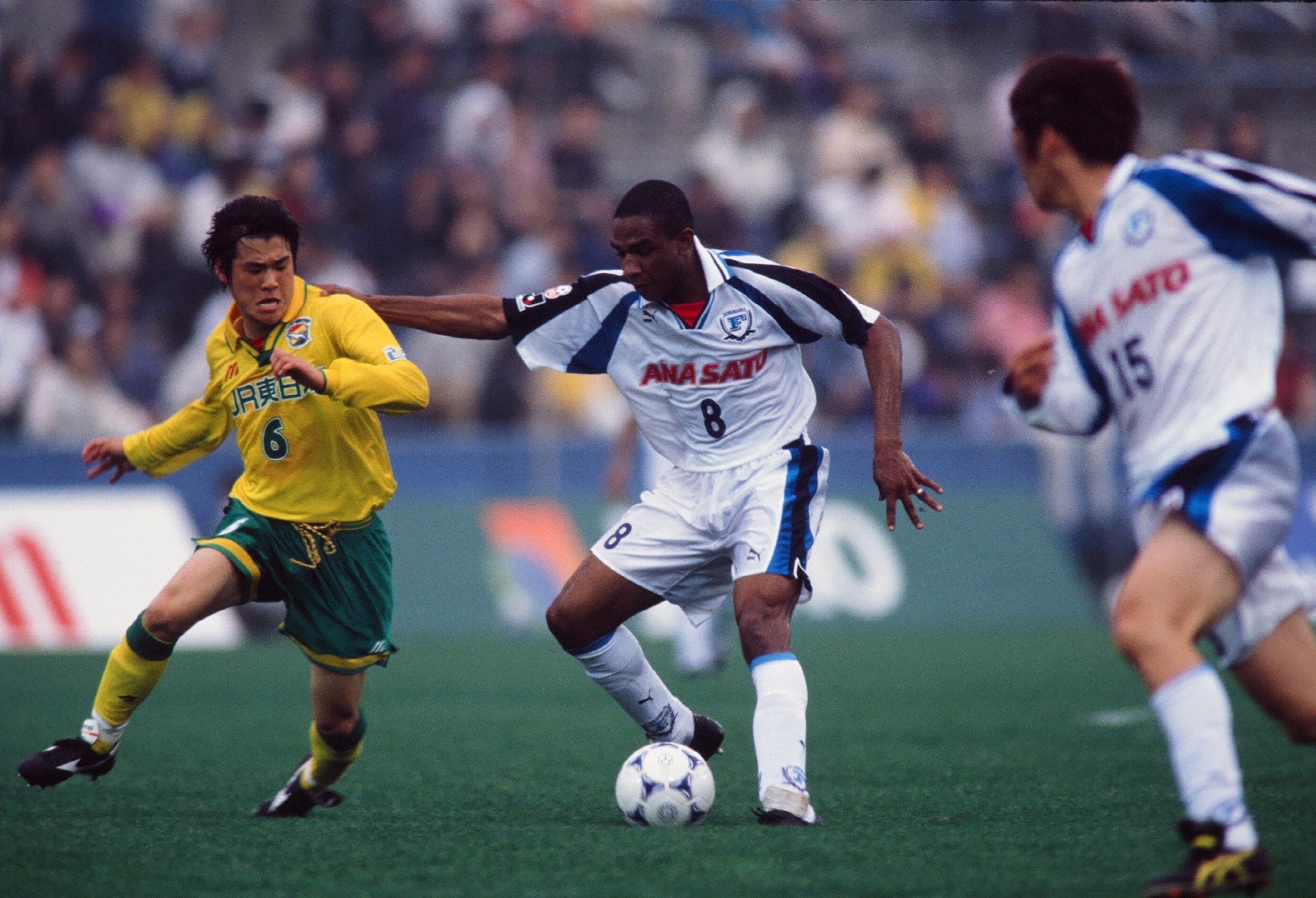 横浜fユース ミュージシャン エージェント業 ユニークな経歴のイゴール通訳が抱く夢