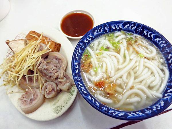 【新莊美食】新泰米苔目-老街附近的老店米苔目 【新莊美食】新泰米苔目-老街附近的老店米苔目
