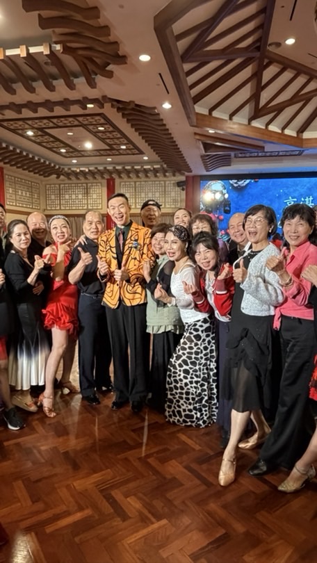 強棒🎉阿坤果貿華爾滋