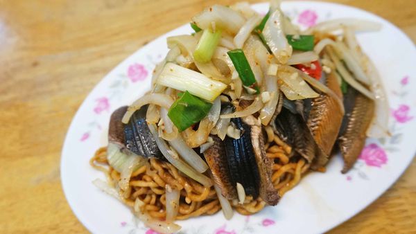 【台南美食】尺二鱔魚意麵-酸甜酸甜層次分明的好吃鱔魚意麵