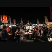 每週一 四 大林夜市