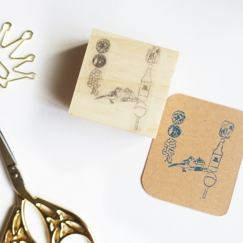 這系列印章小圖由ㄐ開頭跟台灣有關的特色物所組成，包含建築物、食物、生物、動物、植物、景物、地標物，例如：薑母鴨、巨峰葡萄、嘉義北迴歸線標誌、雞爪凍、金門高粱、雞蛋冰、金翼白眉......等等。 除了可