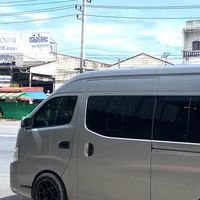 รถตู้รับส่งนักเรียน By.ป้อม