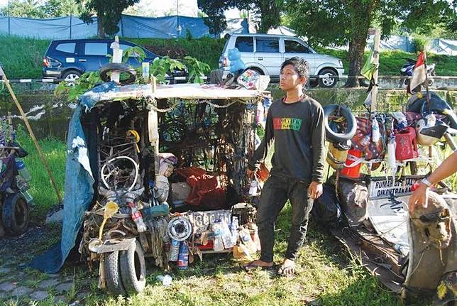 Kumpulan Modifikasi Vespa "Gila" Ini Hanya Ada di Indonesia