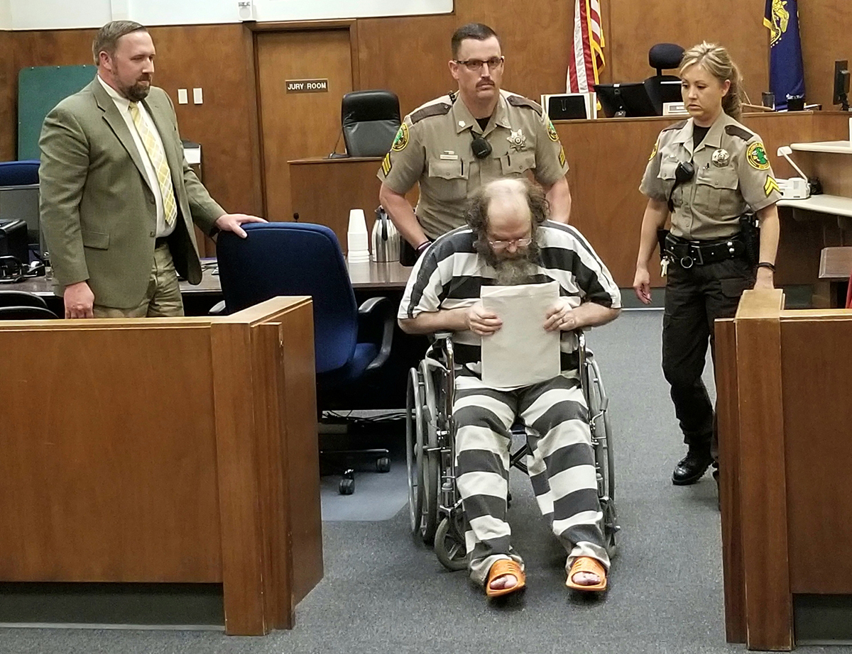 精神病を偽り年生きてきた男の 誰も救われない悲劇