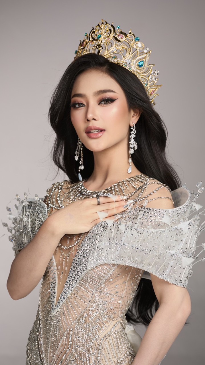 ด้อมคนหลังห้อง