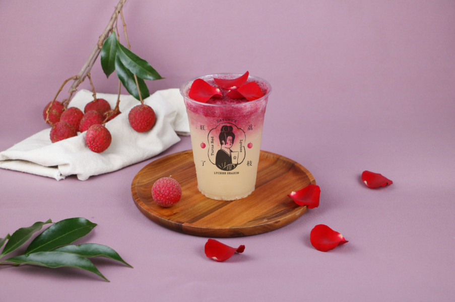 荔枝控開喝！大苑子最美「荔枝玫瑰」、「荔枝艾波」回歸，還有獨家「荔枝玫瑰霜淇淋」