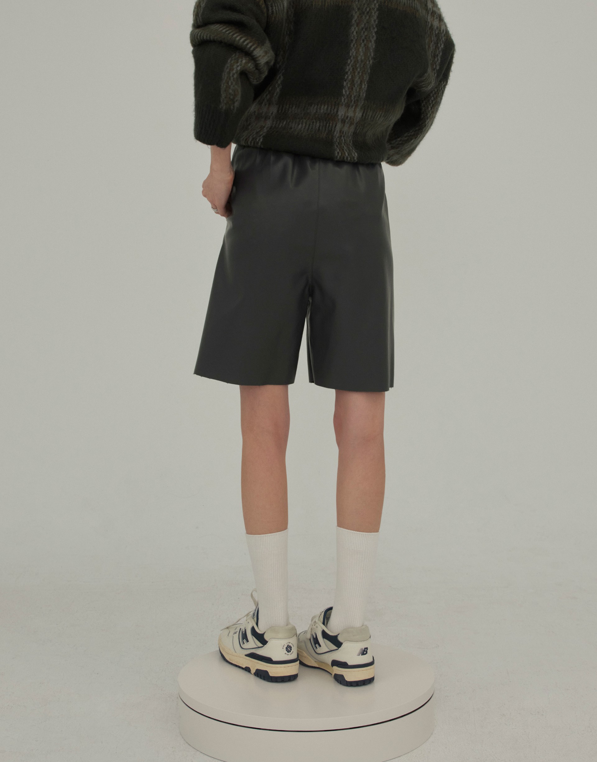 質感皮格修身五分褲-PAZZO