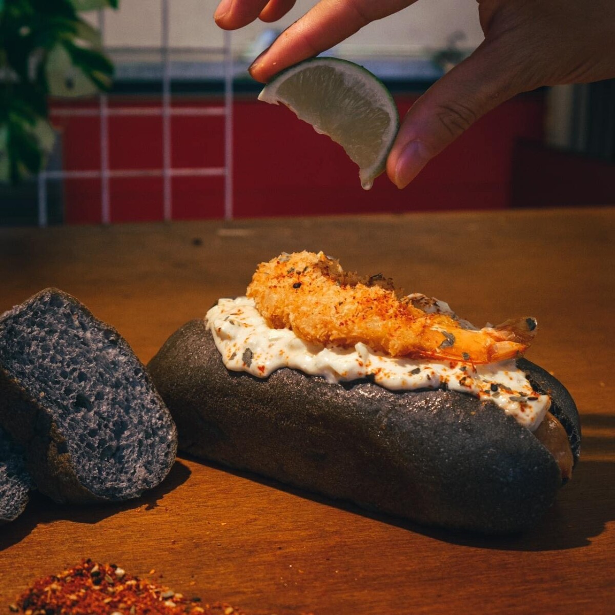 兄弟我還有點餓！2023「鬼市集」在圓山花博，56間攤位一次逛，地獄餐車、符水啤酒必試