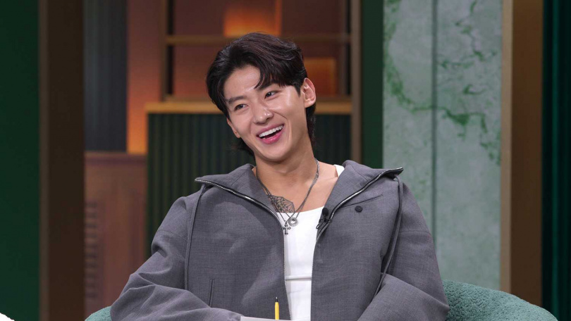 《單身即地獄2》引爆熱烈討論的參加者金珍映，在第3季成為主持群，為節目增添不少看點。（圖／Netflix提供）