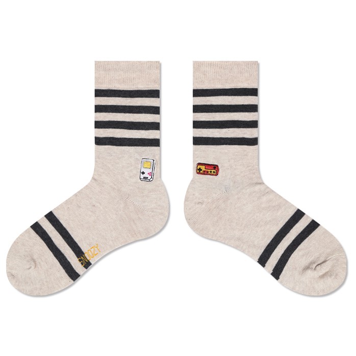 現貨 韓國 SNOOZY 電繡童趣logo襪-GAME BOY遊戲機