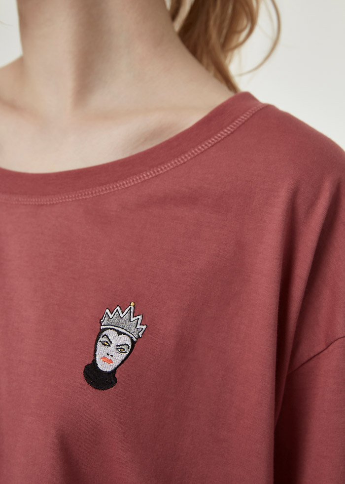 連身_反派系列．寬鬆落肩七分袖睡衣(酒紅-刺繡壞皇后)