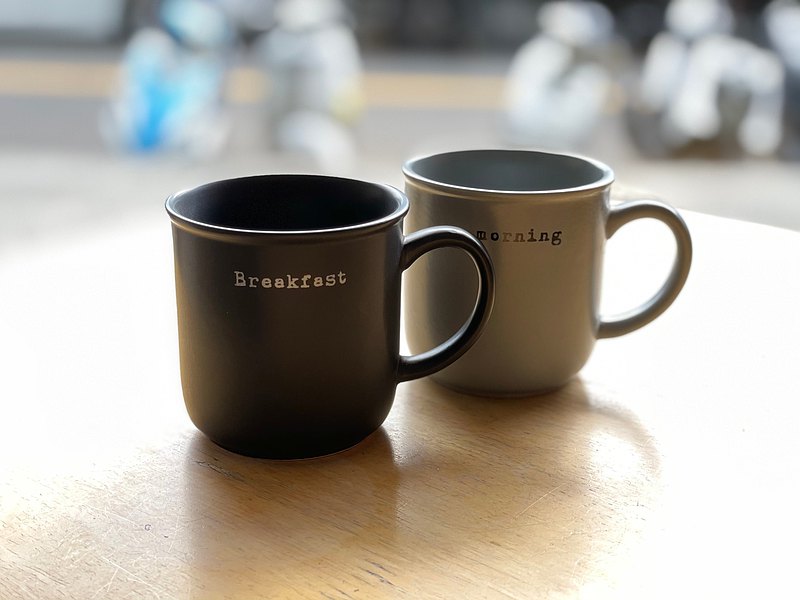 優雅的陶瓷咖啡杯，和伴侶一起享受美好的早晨吧～