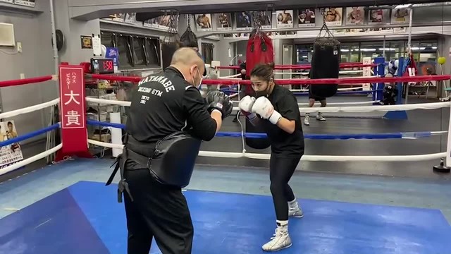 3階級王者 リナレスの神業ディフェンス