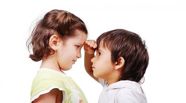 5 Wanita Tinggi yang Bikin Kamu Melongo Terheran-Heran