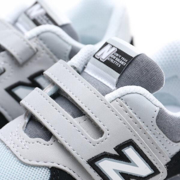 NEW BALANCE 休閒鞋 黑灰 麂皮 皮革 魔鬼氈 黏帶 運動 小童 (布魯克林) IV574NLC