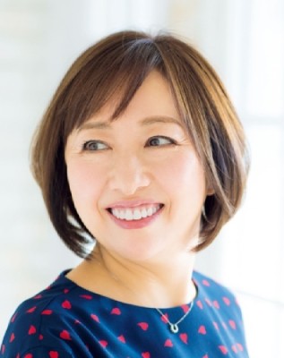 50代60代に合うショートボブ 美容師おすすめの髪型をリアルなモデル写真で紹介 ヘアカタログ ハルメク365