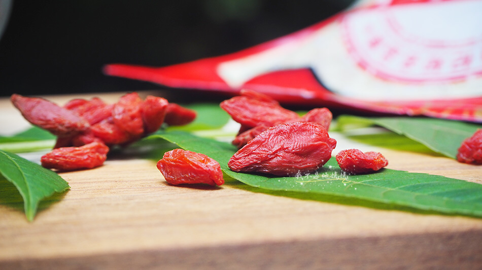 沃福百瑞,枸杞原漿momo,枸杞momo,枸杞營養,枸杞哪裡買,枸杞入菜,枸杞煮湯,枸杞食譜,有機枸杞,枸杞汁,潘懷宗 枸杞,葉黃素,枸杞葉黃素