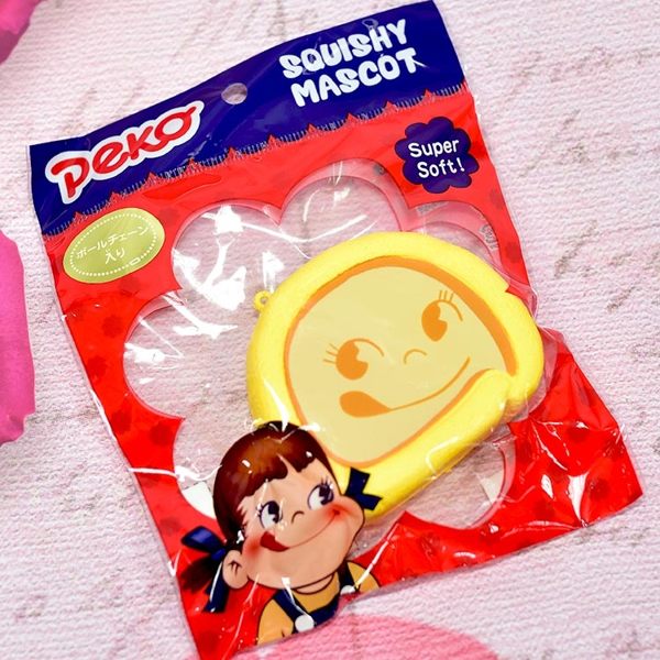 還有包裝超真實超可愛!n非常漂亮的吊飾n大小約7x8.5x3cmn手感軟軟好療癒~~