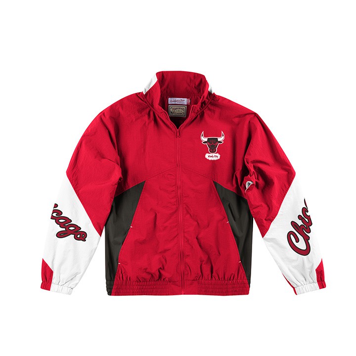 ‧Mitchell & Ness Midseason 風衣外套 系列‧100%聚酯纖維，100%尼龍‧膠印‧冷水手洗、吊掛乾燥（詳細洗滌請參照洗滌標）此網站為 Mitchell & Ness 台灣總代