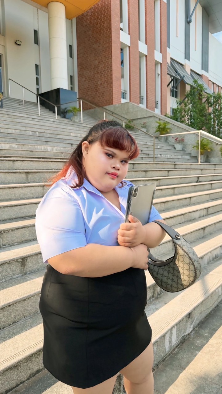 น้องหลินท่าขอนยาง